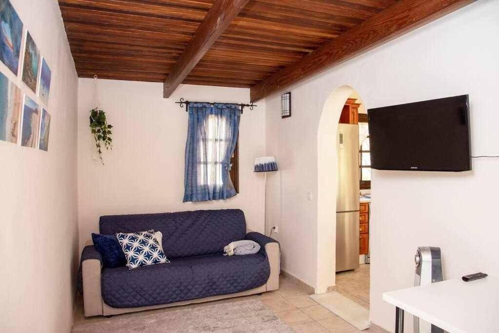 Aurora Mari Villa Your Dream Steps From The Ocean Shore كاليتا ذي فوستي المظهر الخارجي الصورة