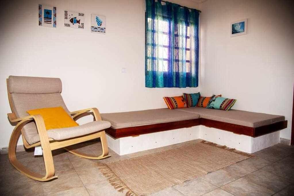 Aurora Mari Villa Your Dream Steps From The Ocean Shore كاليتا ذي فوستي المظهر الخارجي الصورة